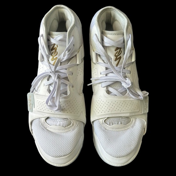 🏀Nike Jordan Zion 2🏀 - Picture 5 of 11